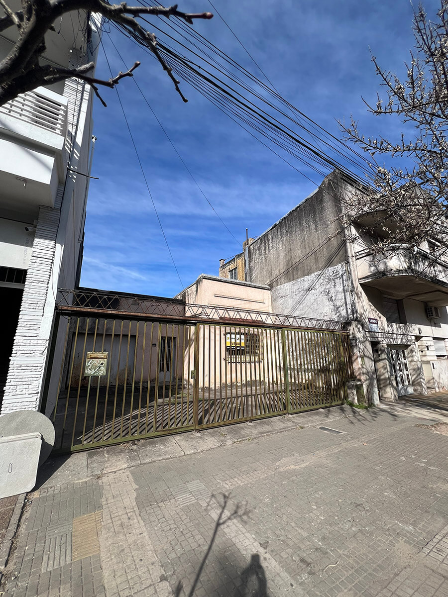 prop1688 Av. Freyre 3400