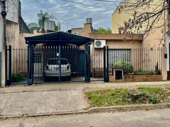 Tacuarí 6300