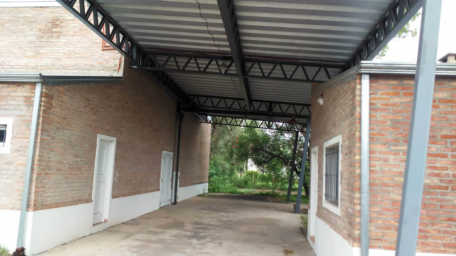 prop1359-004 Galpón y oficinas en Arroyo Leyes