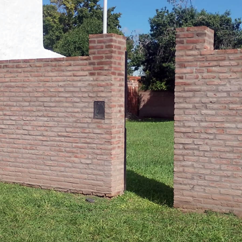 780