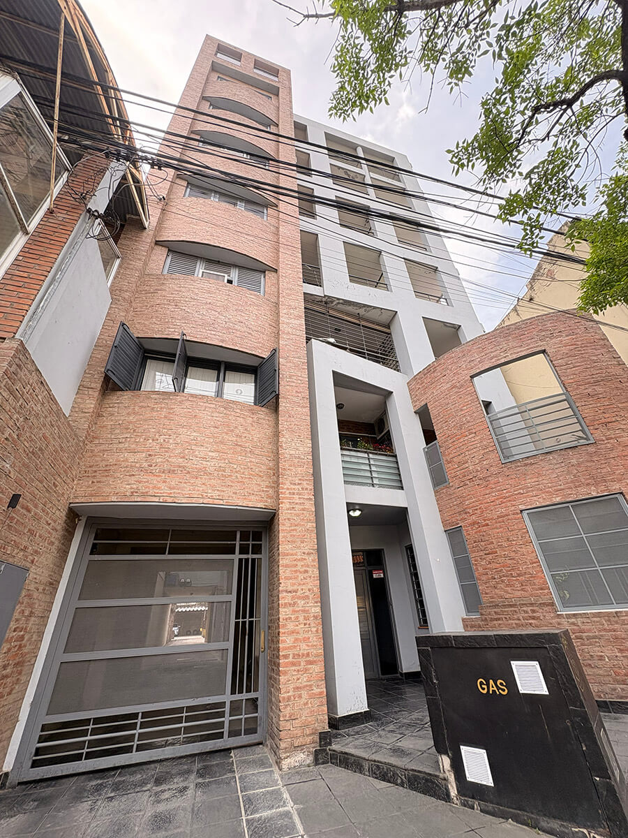 prop1830-001 Urquiza 2700